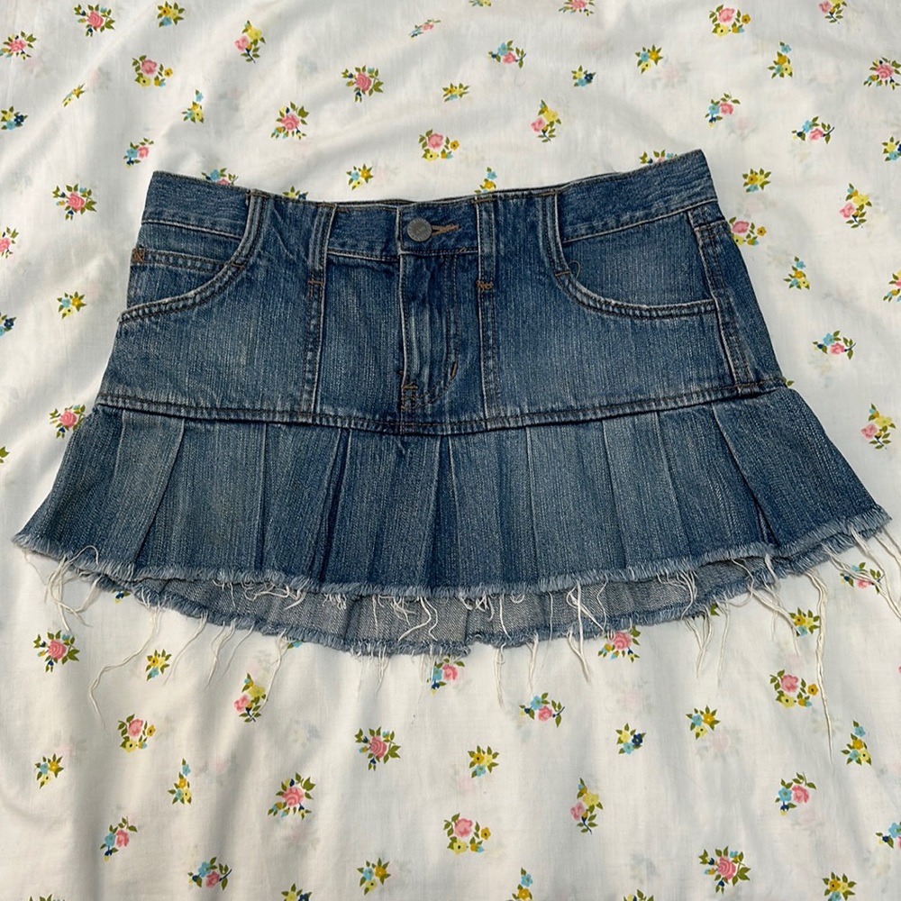 ⭐️ SOLD Abercrombie & Fitch Denim Pleated Mini Skirt